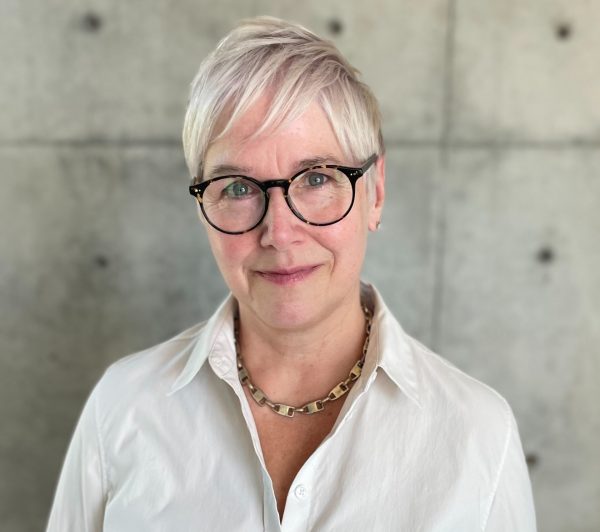 Photograph of Psyche Principal Investigator Dr. Lindy Elkins-Tanton